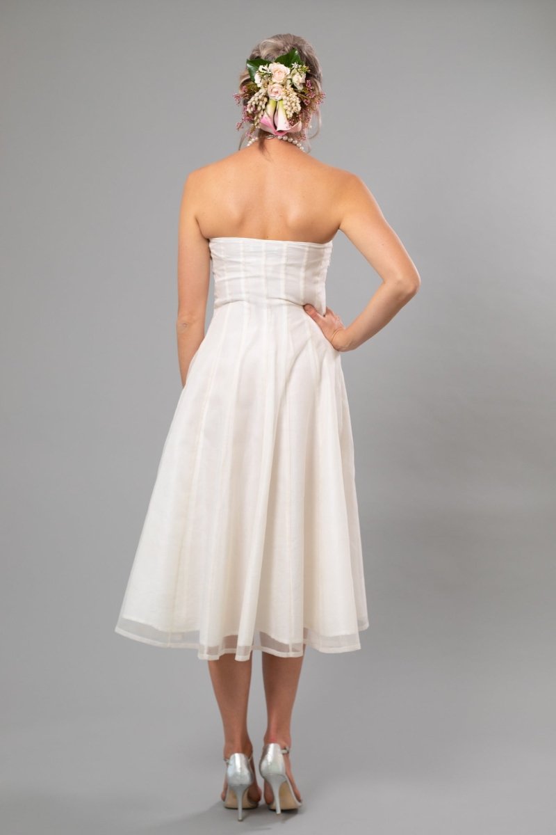 Jasmine Lace Dress - For the Understated Bride