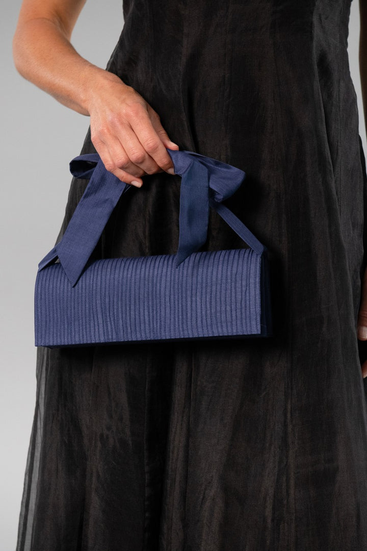 Clutch Pin Tuck - Midnight Blue